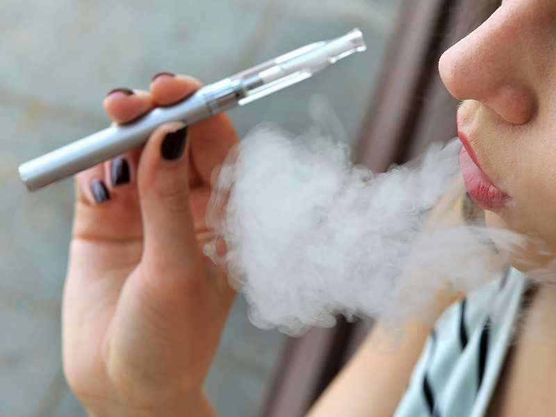 The Benefits of Switching to E-Cigarettes and How to Find the Right Starter Kit