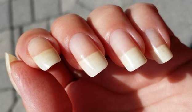 Ways to Make Your Nails Look Healthy