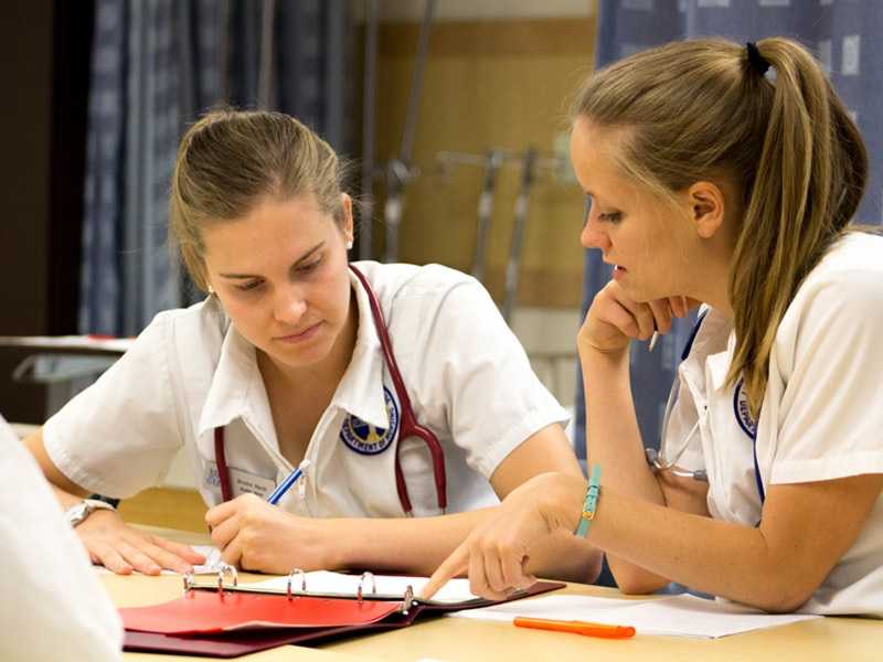 Why to choose CNA (Certified Nursing Assistant)Program as a career?
