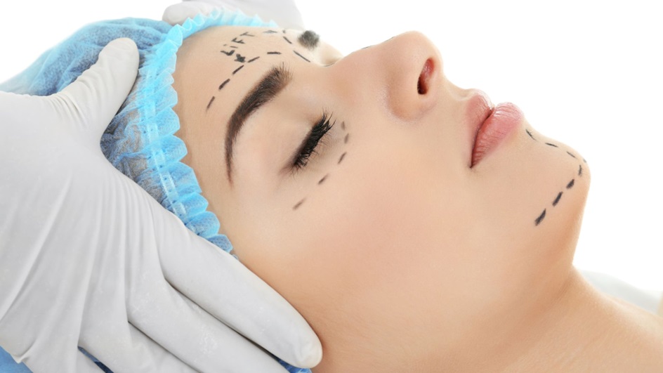 Plastic Surgery Consultation: What to Expect?