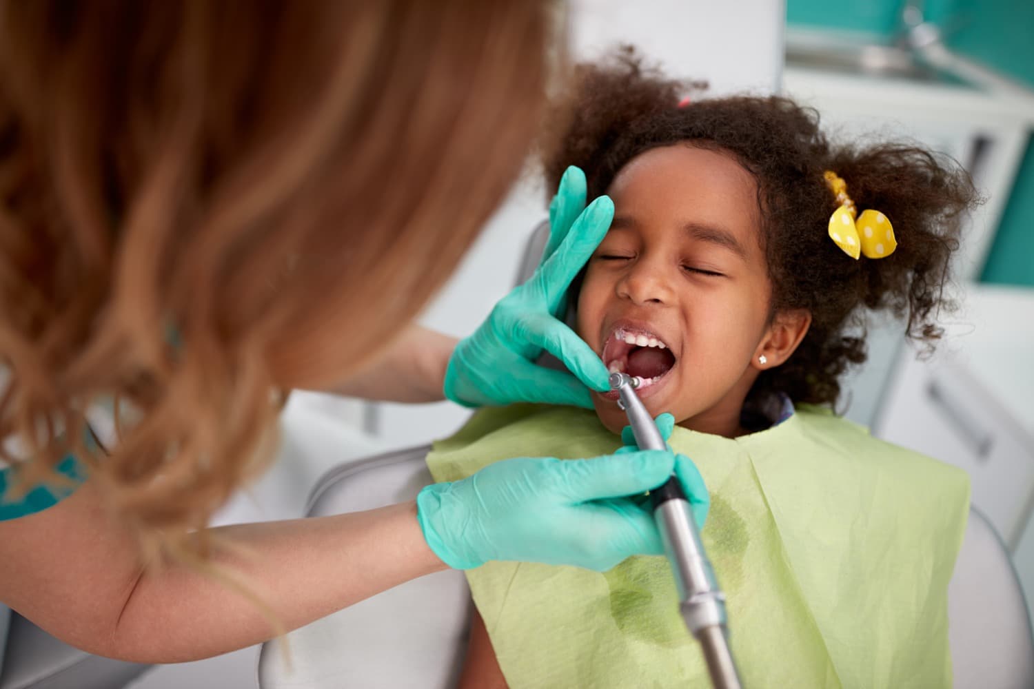 How a Family Dentist Builds Lifelong Oral Health?