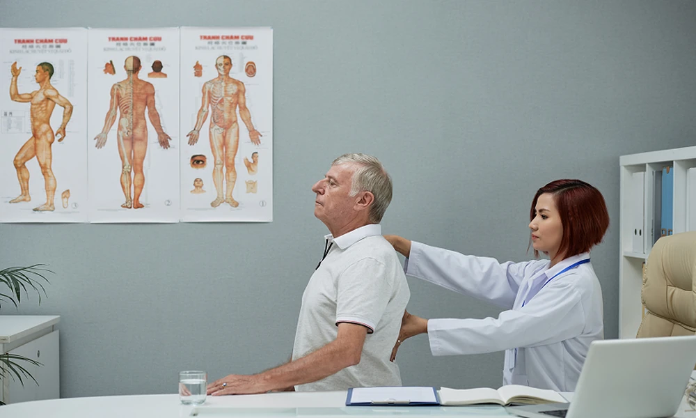 Spine Surgery Risks vs. Benefits: What You Need to Know